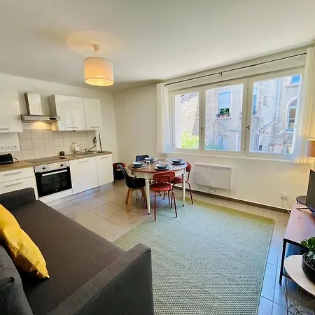 Le Central, Parking, Wifi * Bourgoin-Jallieu