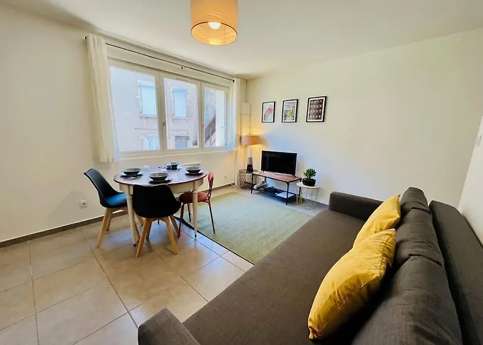 Le Central, Parking, Wifi 아파트 Bourgoin-Jallieu